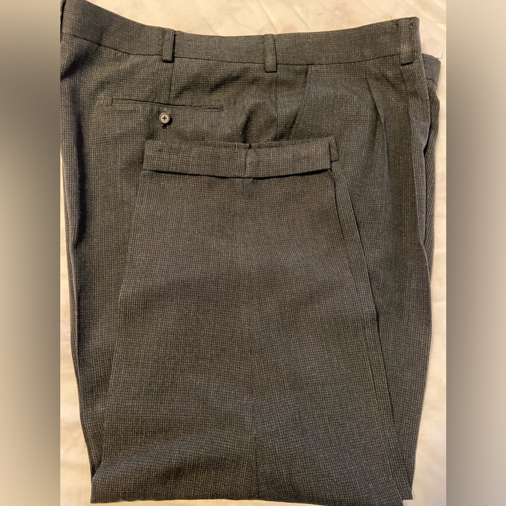 Men’s Alexander Lloyd Menswear Gray Pleated Dress Pants 52X32